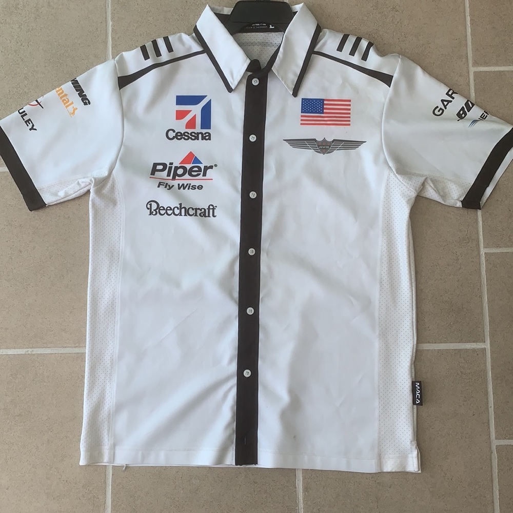 Button up pilot - Picture 3 of 4